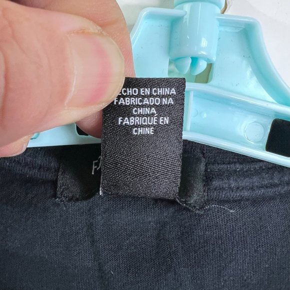 Forever 21 Graphic Pocket T Shirt Adult Size S Black - Picture 5 of 7